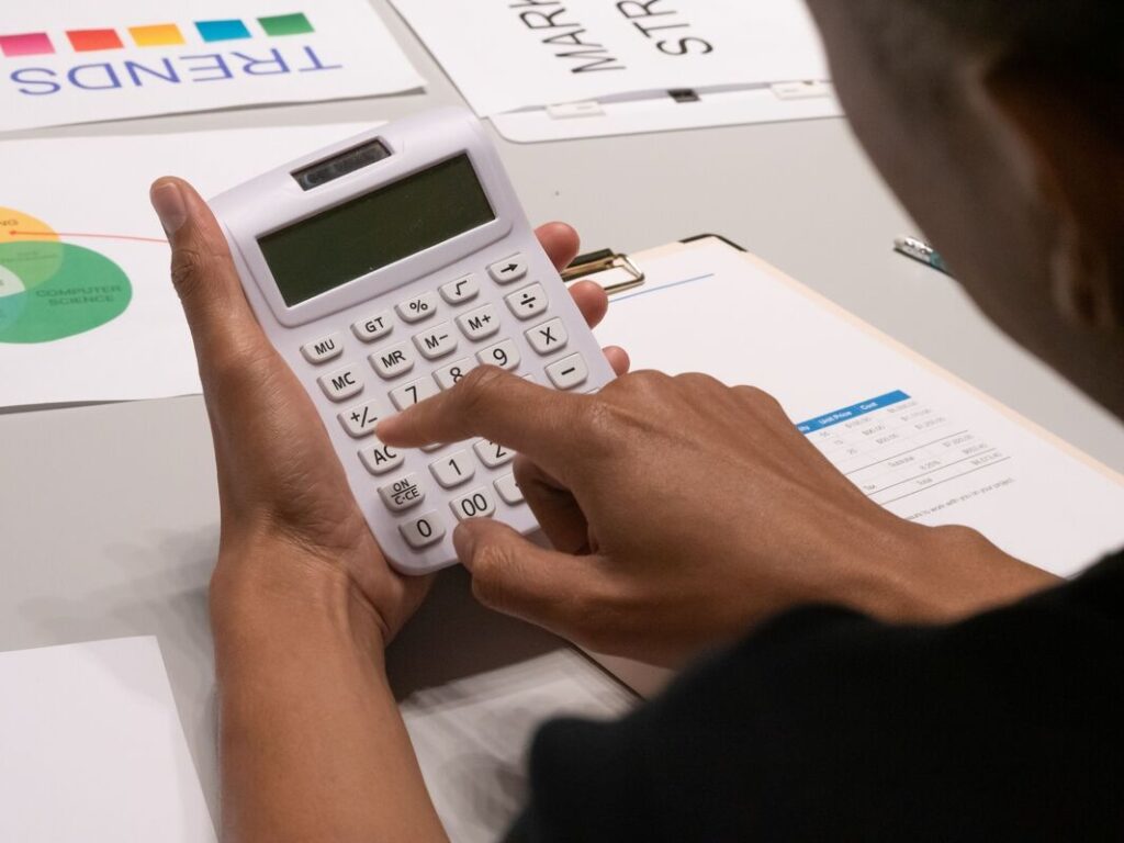 Revenue Run Rate Calculator dashboard showing annual projections